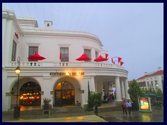 Paseo Cayala 47 - Starbucks